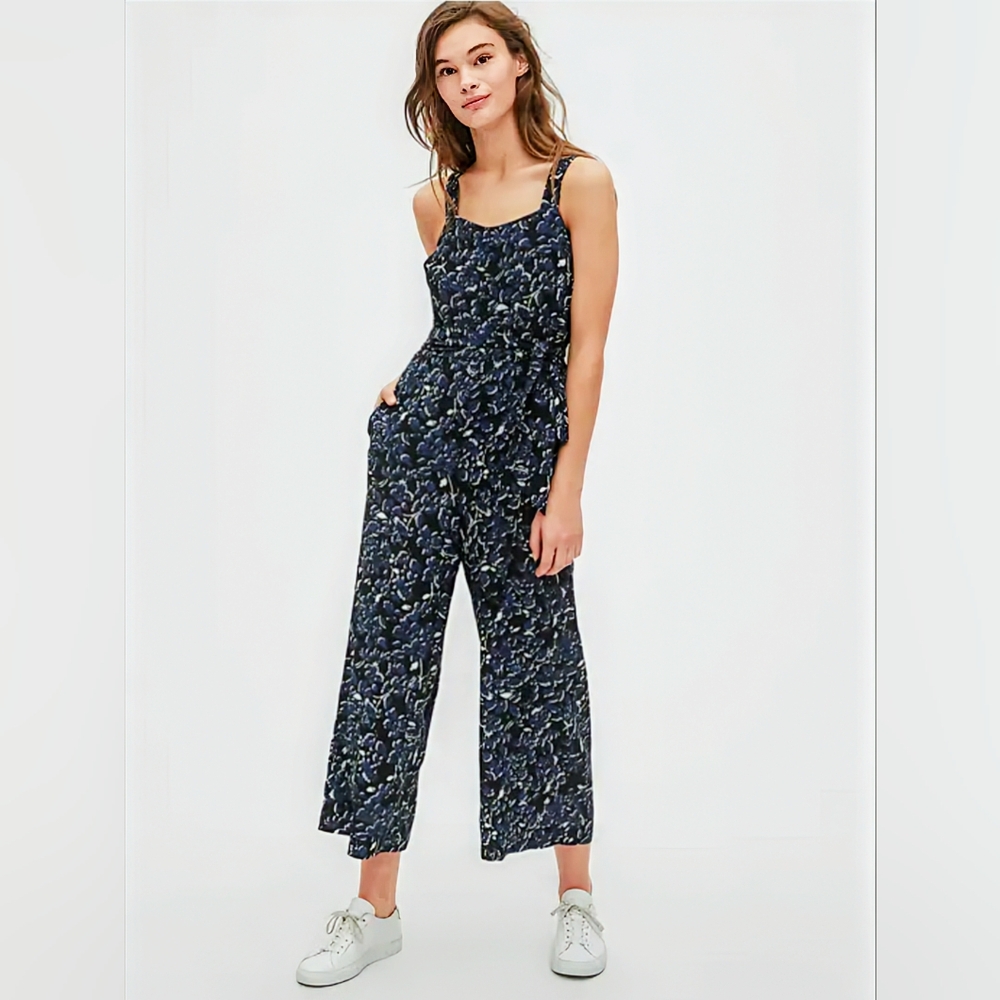 Gap Jumpsuit Wide Leg w/Matching Belt Size P - Small
